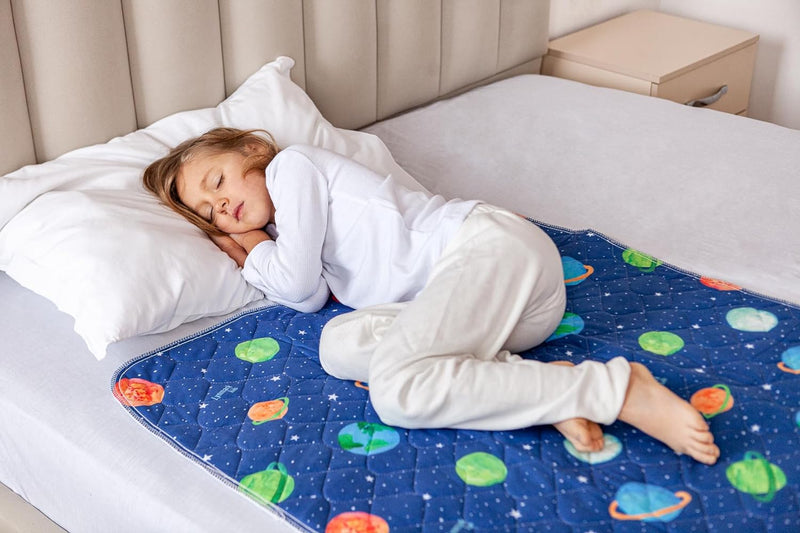 Potty Training Bed Pad Without Tucks - Available in 4 Colorful Designs Lynmark